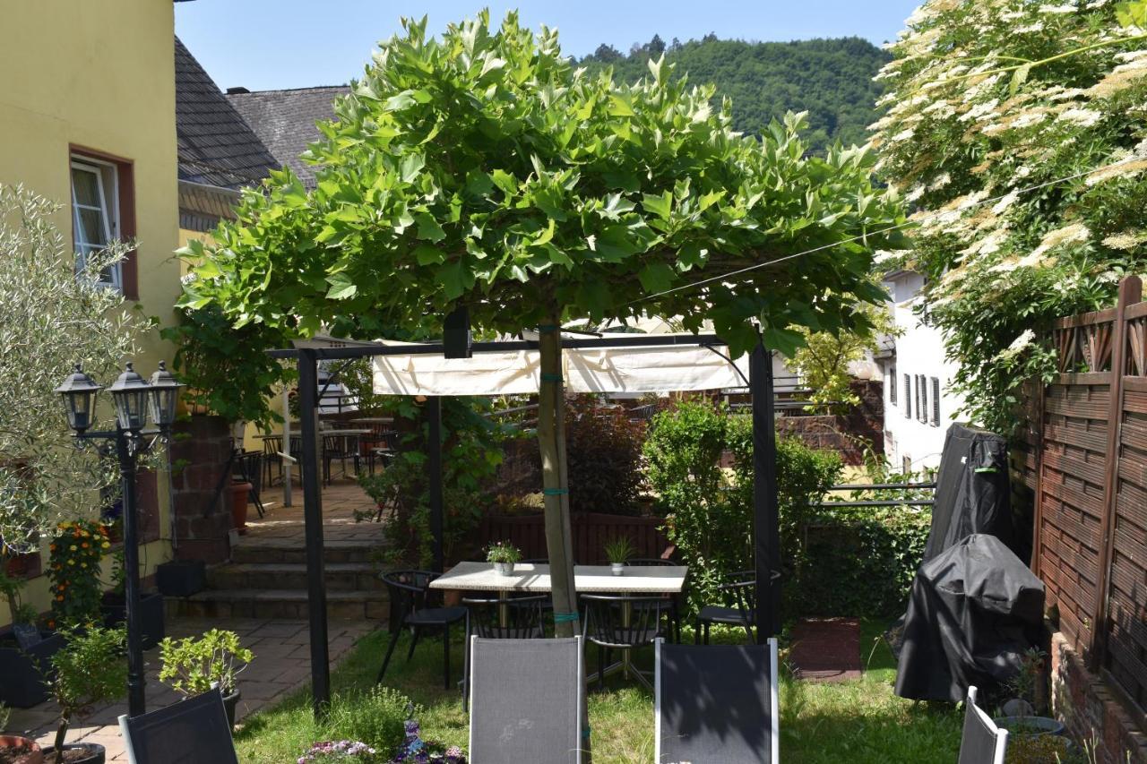 Landgasthof Zur Sonne Enkirch Zewnętrze zdjęcie