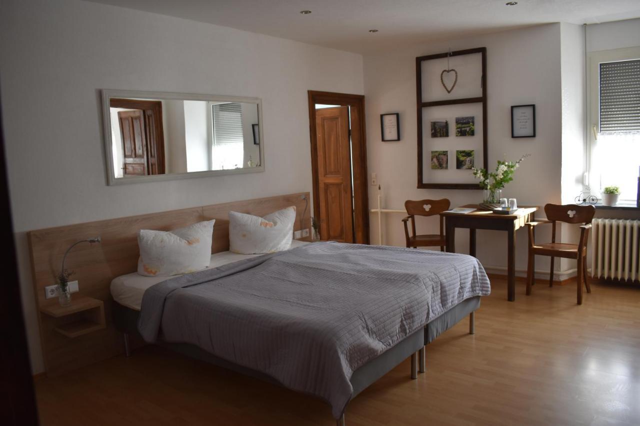 Landgasthof Zur Sonne Enkirch Zewnętrze zdjęcie